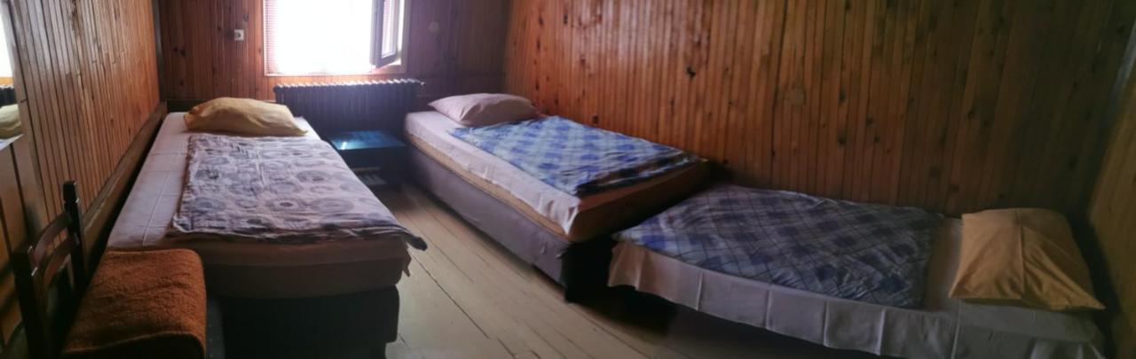 Great Mountain B&B Platak Екстер'єр фото