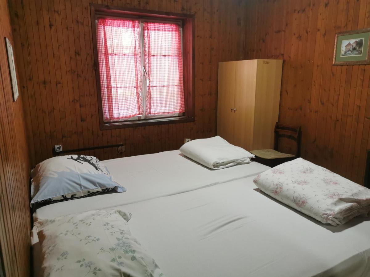 Great Mountain B&B Platak Екстер'єр фото