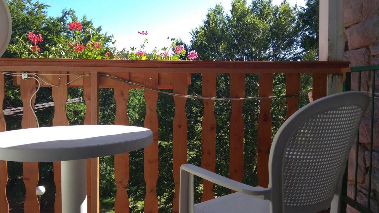 Great Mountain B&B Platak Екстер'єр фото