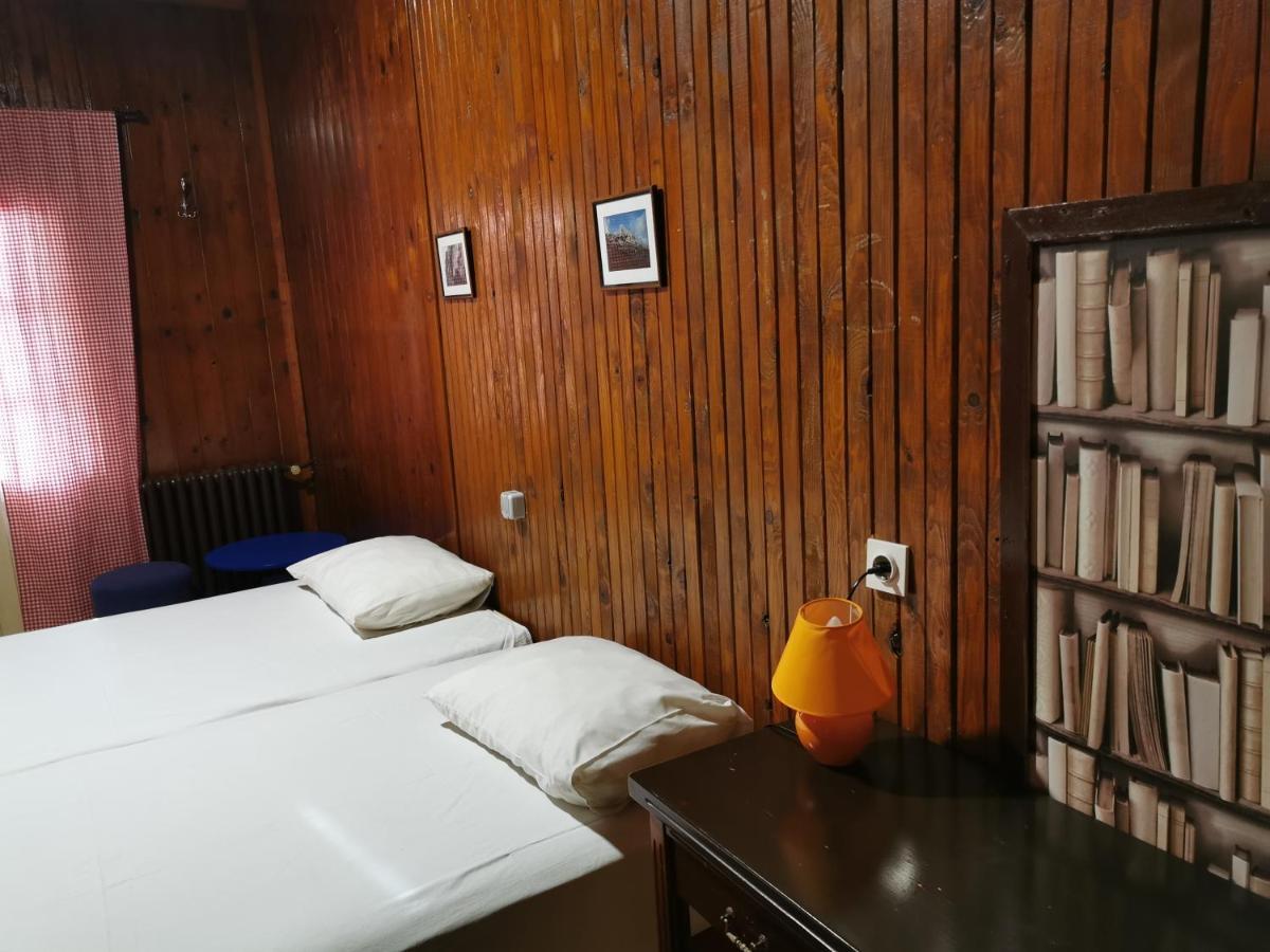 Great Mountain B&B Platak Екстер'єр фото